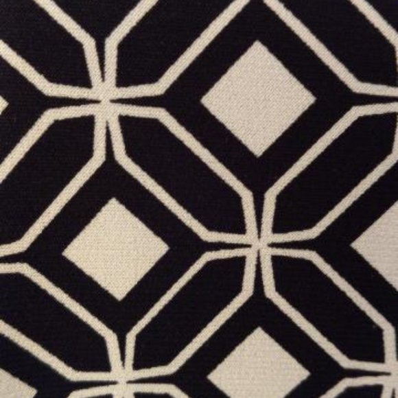 Roz & Ali Black & White Short Sleeve Blouse - Picture 2 of 6